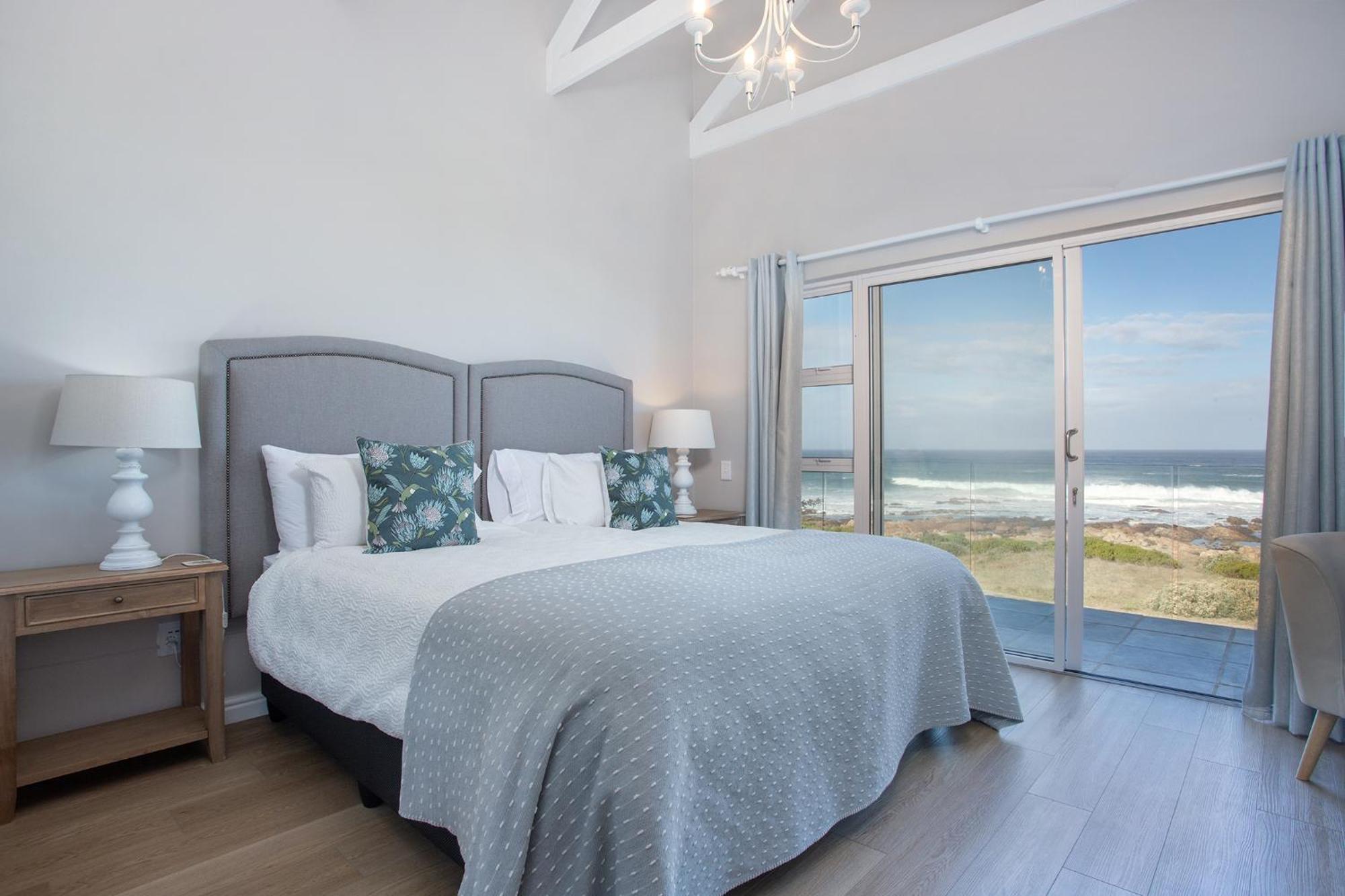 Seapearl Oceanfront Villa And Cottage Hermanus Exterior foto